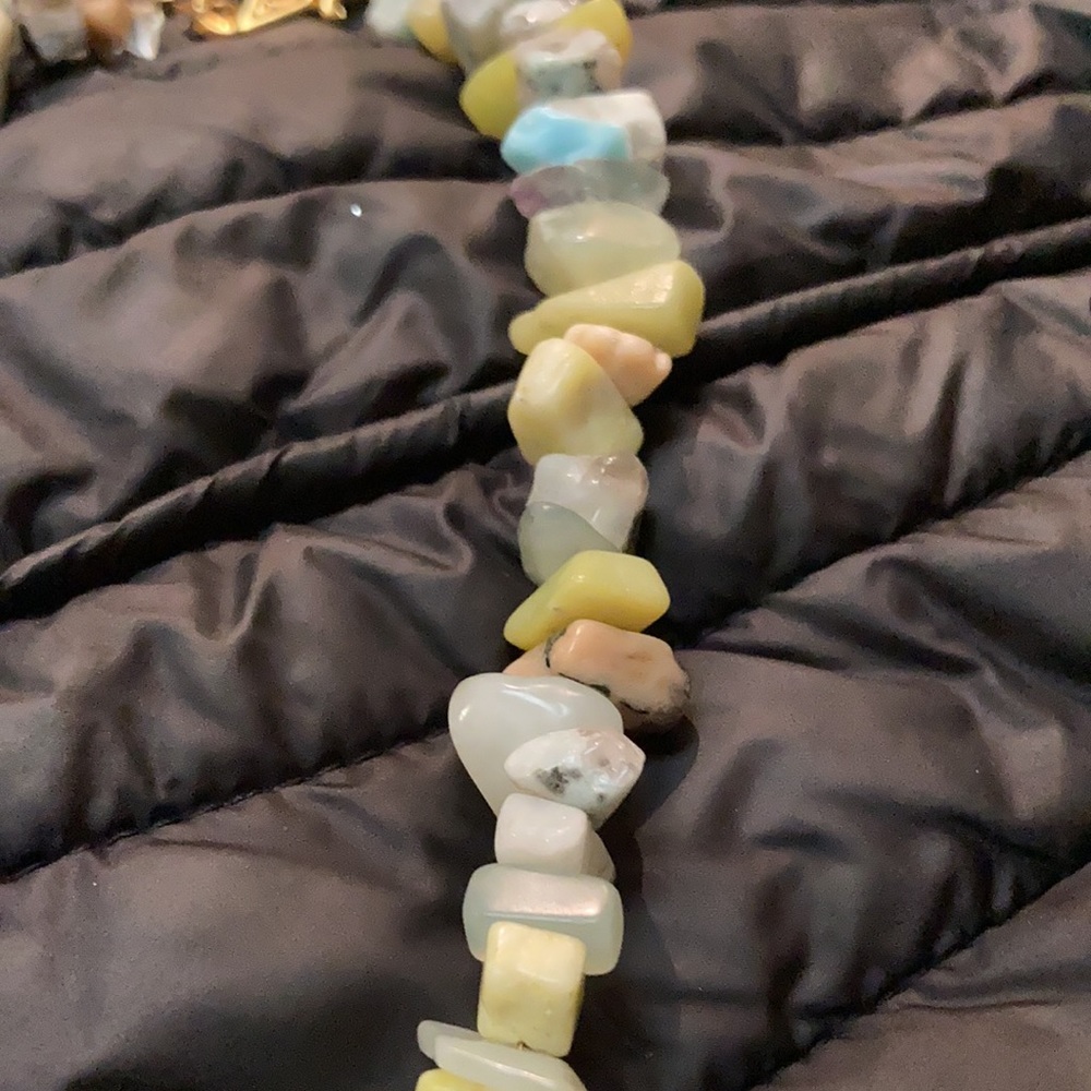 Stone Chip Necklace - Picture 3 of 4